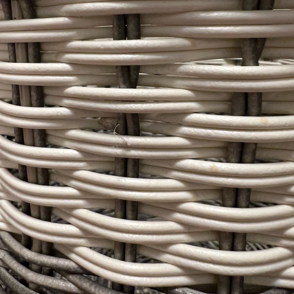 Strong vintage basket with handles - Picture 16 of 16